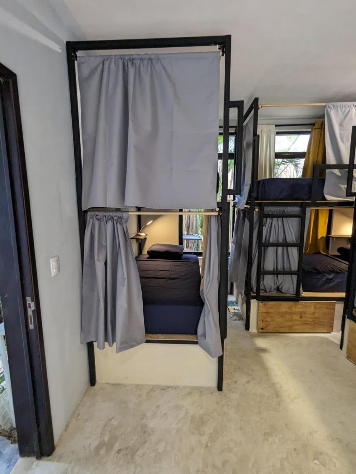 Maui Hostels ตูลุม ภายนอก รูปภาพ